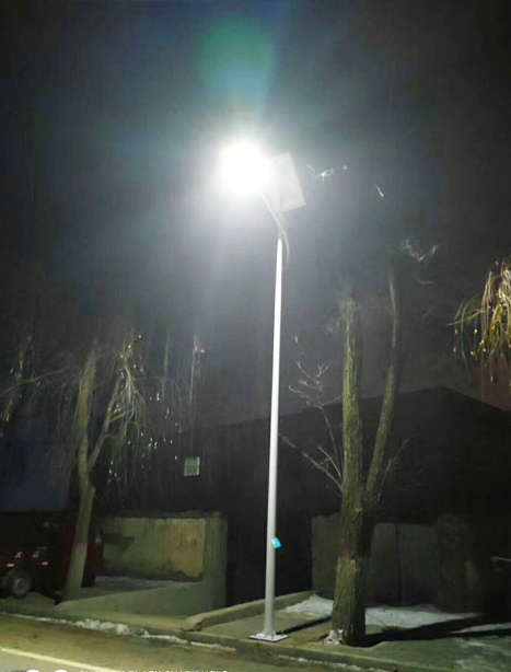 积石山县桑珠孜太阳能路灯项目