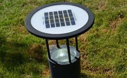 别墅庭院氛围营造：桑珠孜草坪灯选型与布光技巧