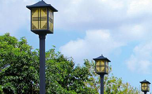 桑珠孜庭院灯安装间距与布灯设计全解析