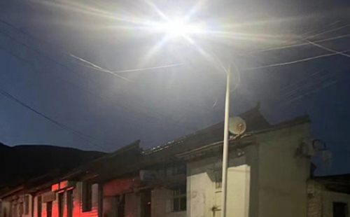 农村院子里最适合的桑珠孜太阳能路灯亮度与安装要点 农村院子里最适合的桑珠孜太阳能路灯亮度与安装要点