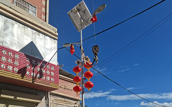 桑珠孜智慧路灯在城市物联网系统中的集成与运维